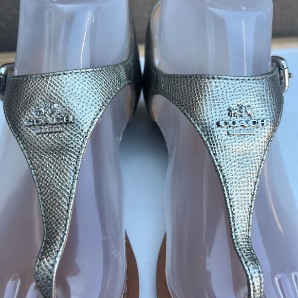 Coach Vitalia Gold Sandals T-Strap Slingback Pebbled Leather Low Wedge Size 7 - Picture 4 of 12